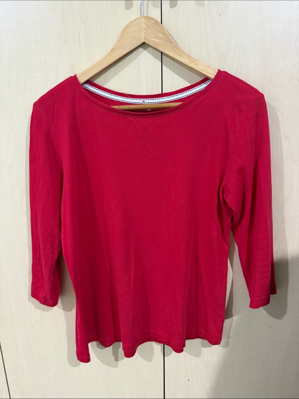 Talbots Women’s Red Long Sleeve Scoop Neck Tee